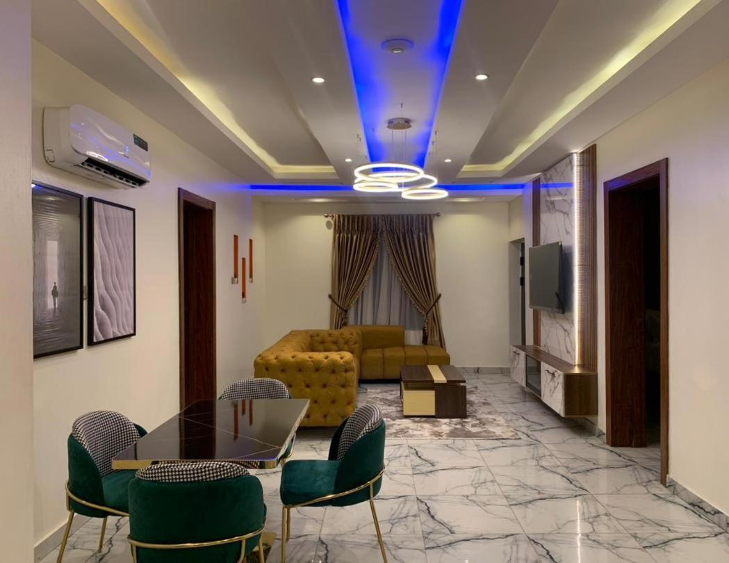 God'S Touch Apartments Remi Fani Kayode Gra. Ikeja Dış mekan fotoğraf
