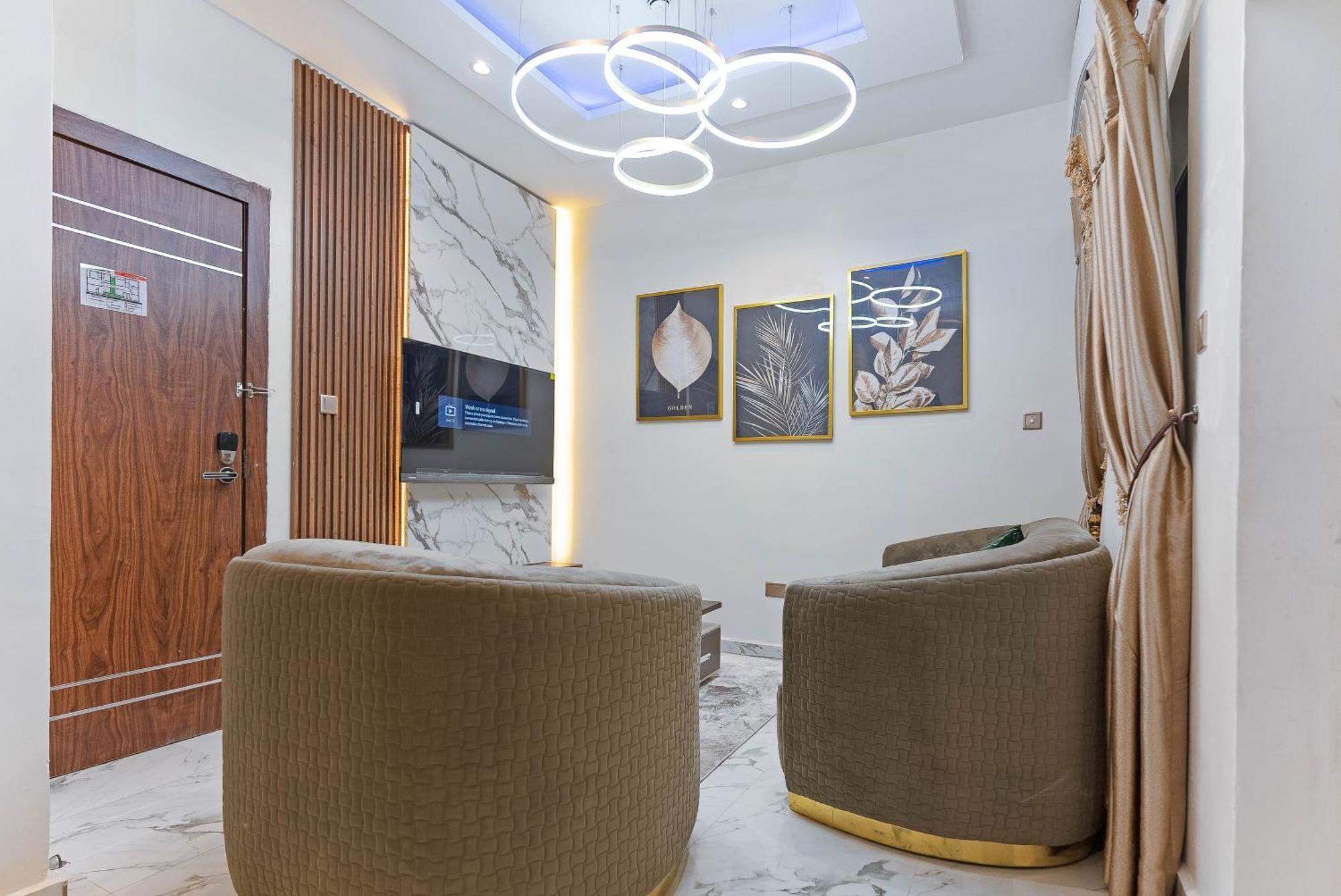 God'S Touch Apartments Remi Fani Kayode Gra. Ikeja Dış mekan fotoğraf