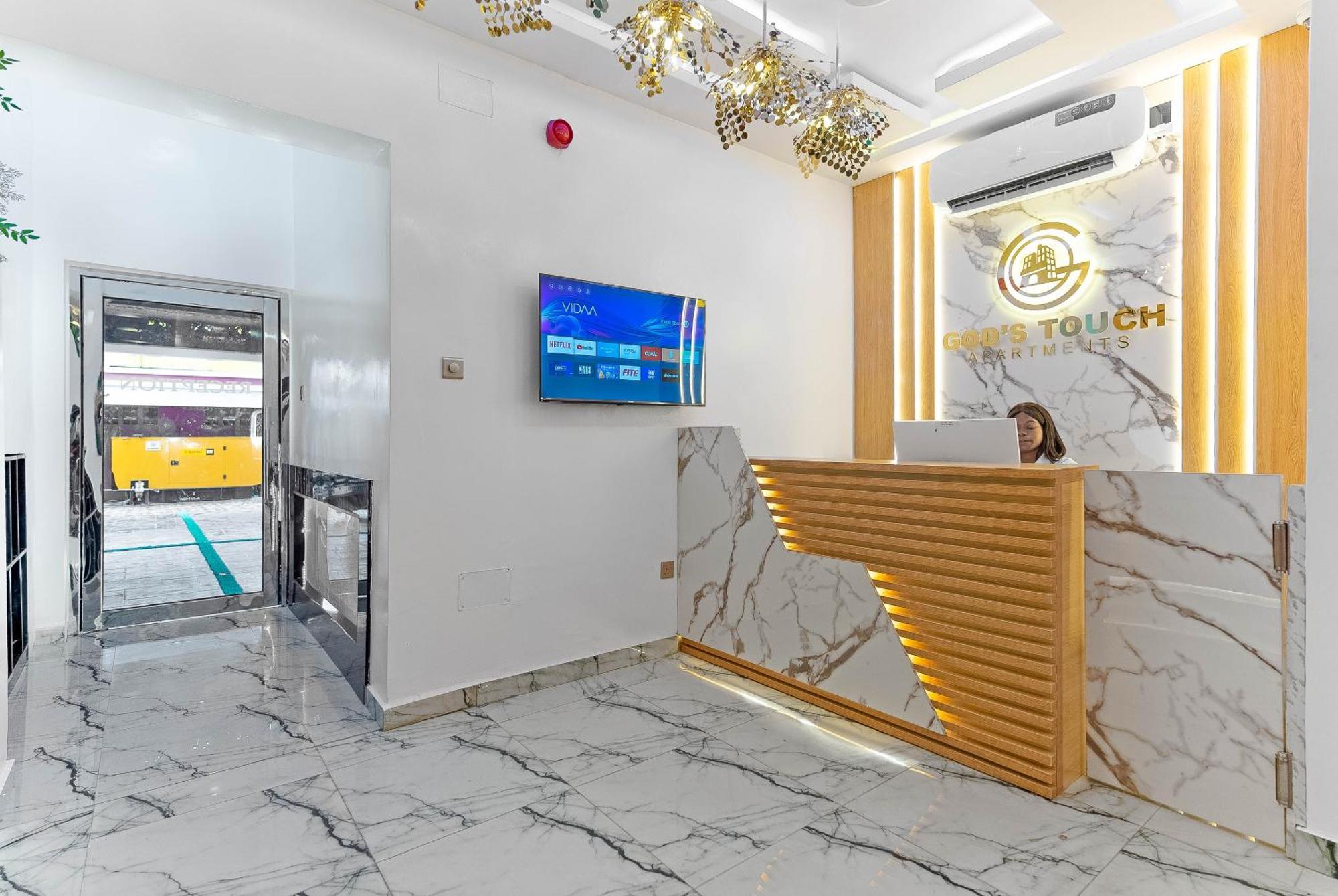 God'S Touch Apartments Remi Fani Kayode Gra. Ikeja Dış mekan fotoğraf