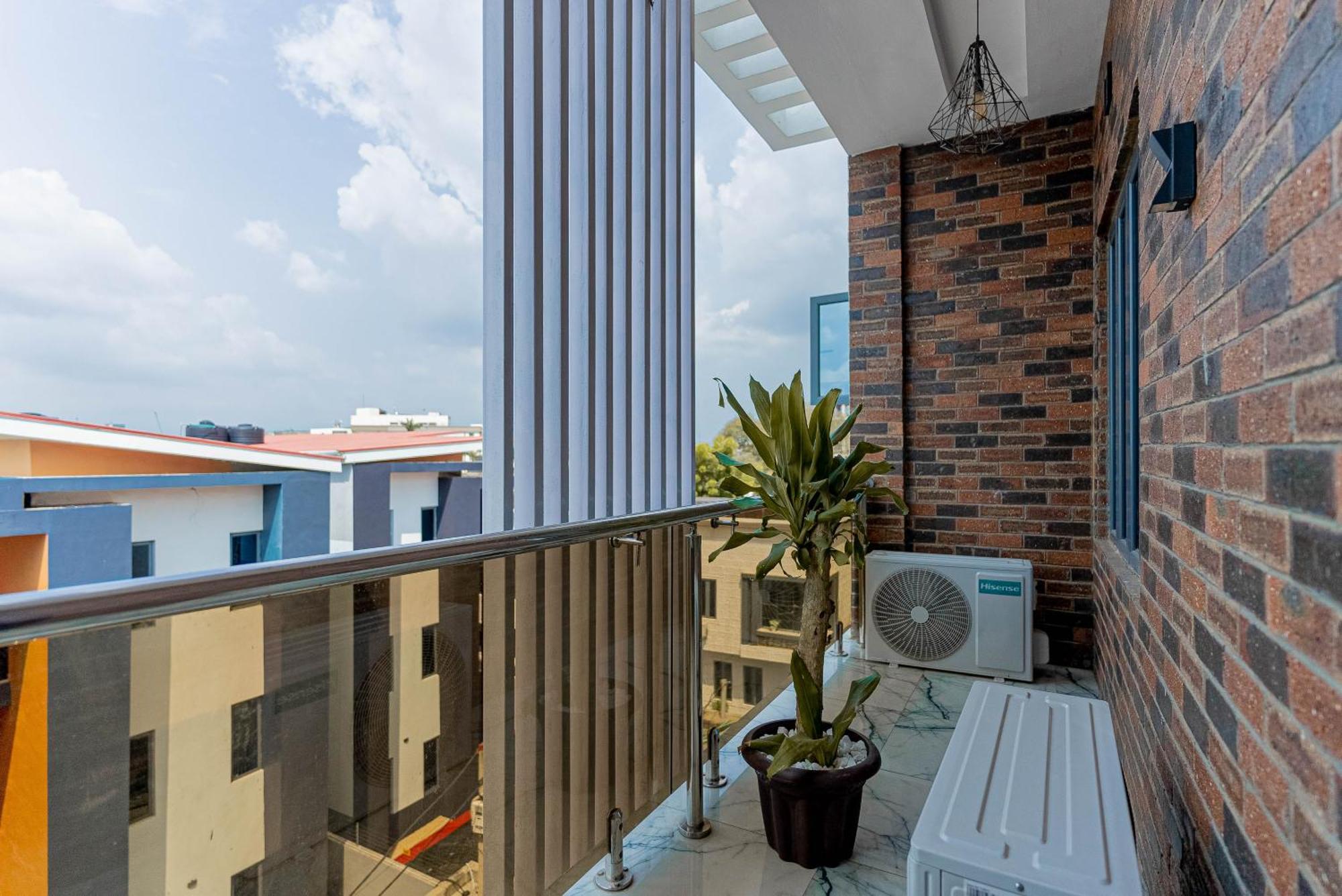 God'S Touch Apartments Remi Fani Kayode Gra. Ikeja Dış mekan fotoğraf