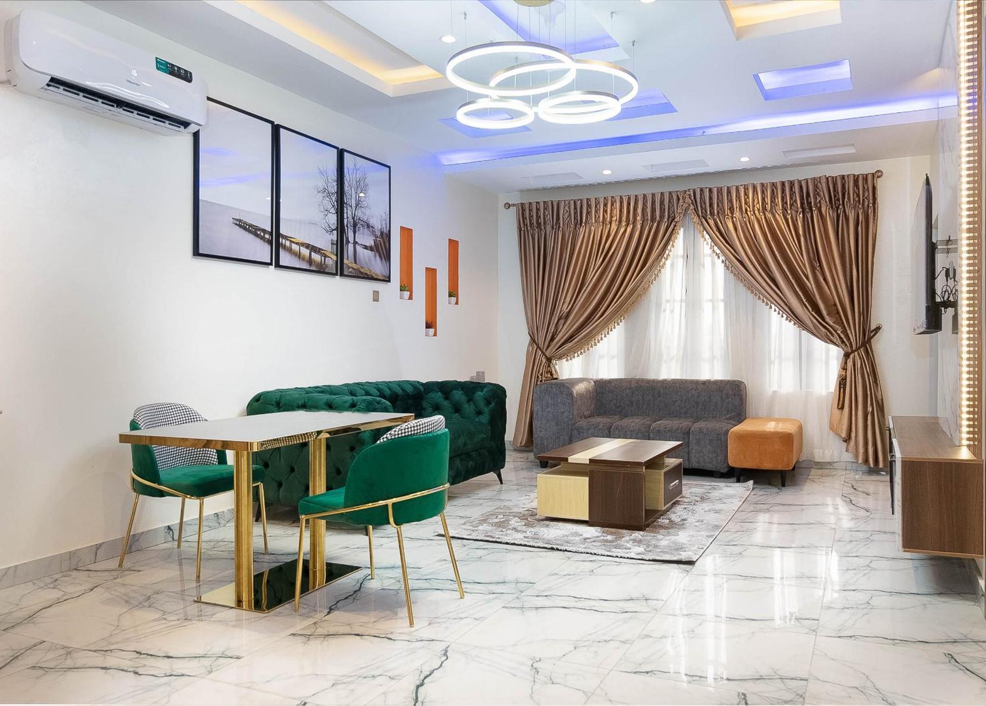 God'S Touch Apartments Remi Fani Kayode Gra. Ikeja Dış mekan fotoğraf
